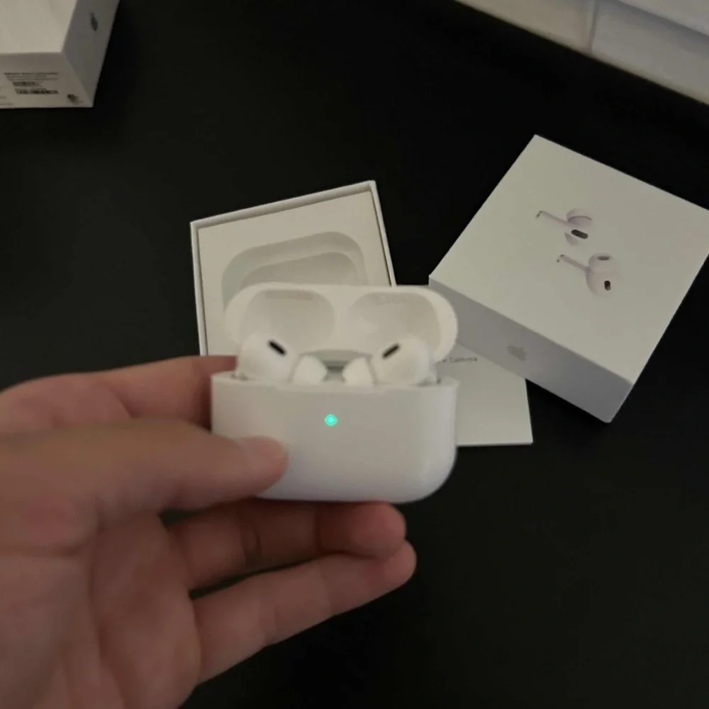 Apple AirPods Pro with Charging Case - White